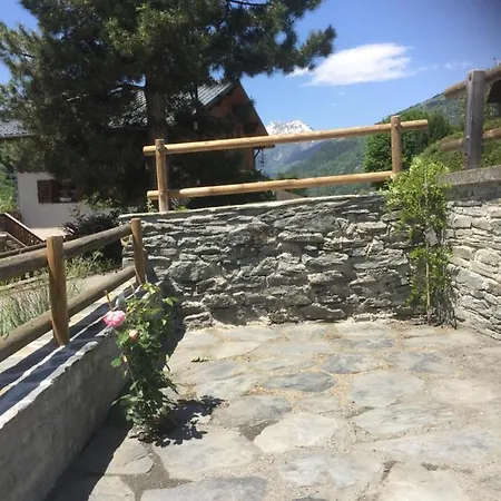 Chalet Le Petit Saint Bernard *